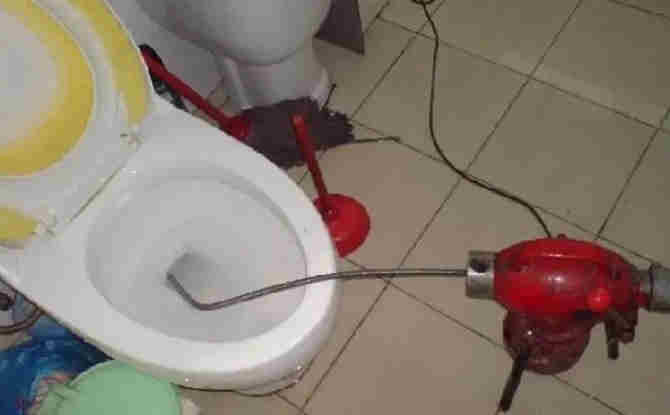 深圳马桶通下水